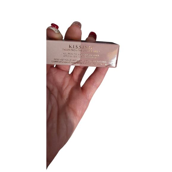 Charlotte Tilbury Super Nudes Lipstick – Runway Royalty –  New - Picture 3 of 3